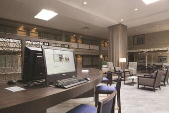 Doubletree By Hilton Hotel Laurel