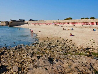 Large Holiday Home In Brittany With Barbecue And Garden