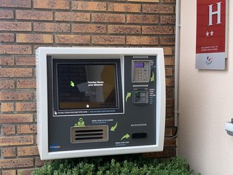 Hotel The Originals Access Bourges Nord