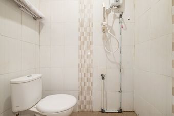 Hostal Oyo 2711 Come Well
