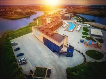 Hotel Ostrov River Club