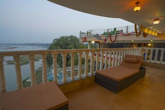 Apartamento Narmade River View Resort