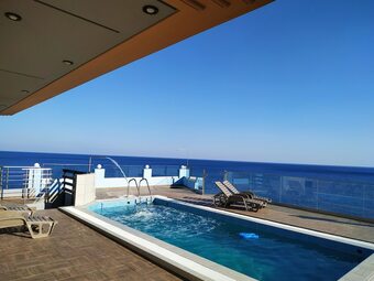 Luxurious Villa Paradise Private Beach