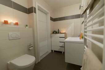 Modern Spacious 2br Apartment