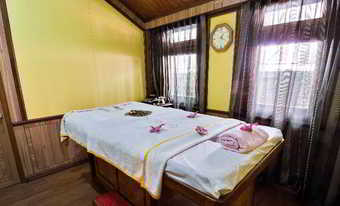 Hotel Mayfair Hill Resort