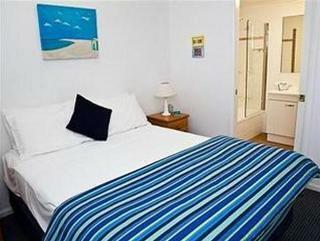 Hotel York Beachfront Holiday Apartments