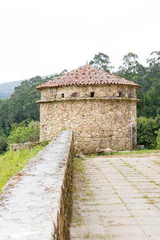Hostel Monasterio De Moraime