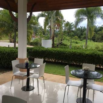 Aparthotel Nadivana Serviced Apartments