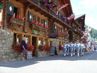 Avanthay Partners Three-bedroom Apartments