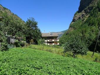 Apartment Alte Dorfstrasse Kalpetran