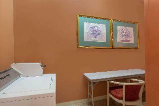 Hotel Baymont By Wyndham Midway