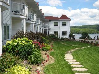 Hotel Manoir Du Lac William, The Originals Relais