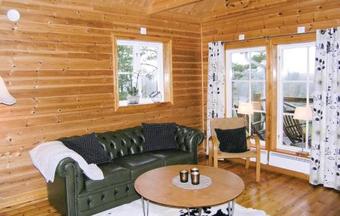 Holiday Home Trollsebo Sj�stugan �senh�ga