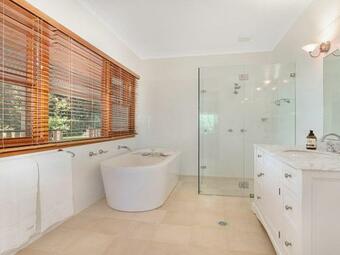 Jaspers Brush - Tranquil Gardens & Stunning Views