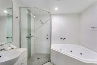 Pacific Blue Apartment, 244/265 Sandy Point Rd