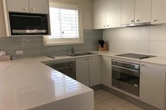 Villa Pacific Blue 505/265 Sandy Point Road