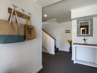 Four Loralyn On The Water St Georges Basin 4pm Check Out Sundays