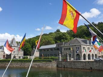 Nice Chalet With Microwave Located In The Ardennes