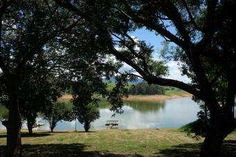 Ch�cara Para 12 Pessoas Com Wi-fi E Piscina