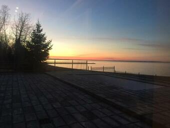 Chalet With 2 Bedrooms In Mashteuiatsh With Wonderful Lake View