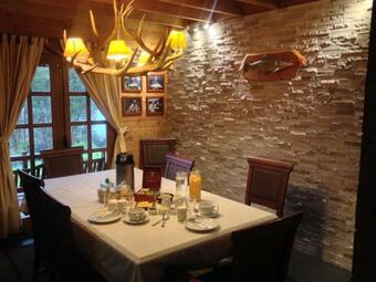 Chucao Lodge Lago Yelcho