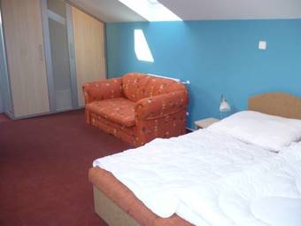 Hostal Hostinec A Penzion U Sv. Mikul�?e