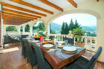 Orba Villa Sleeps 8 Pool Air Con Wifi