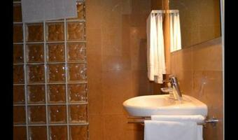 Porqueres Villa Sleeps 2 With Pool