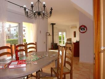 Spacious Villa In Vilacolum With Swimming Pool