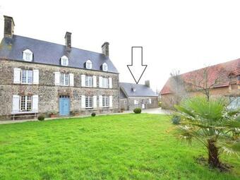 Beautiful Holiday Home With Courtyard In Appeville