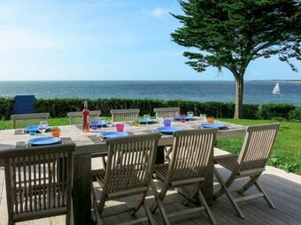 Holiday Home Maison Du Phare De Port-navalo