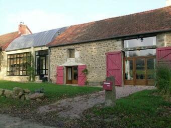 G�te Beaune-d'allier, 4 Pi�ces, 6 Personnes - Fr-1-489-246