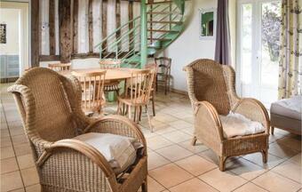 Nice Home In Carnet-saint-james W/ Wifi And 3 Bedrooms