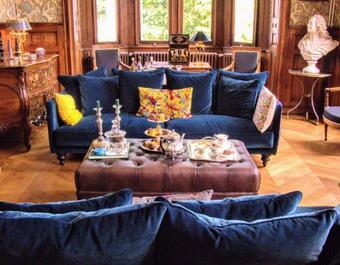 Hostal Chateau de Hi�ville