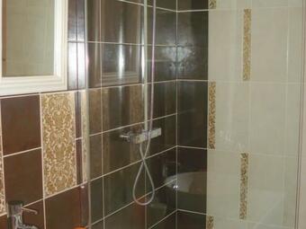 G�te Jujurieux, 11 Pi�ces, 25 Personnes - Fr-1-493-84