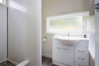 Asure Harbour View Motel