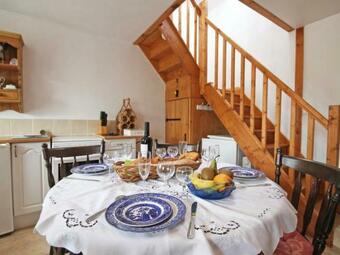 G�te L'�pinay-le-comte, 2 Pi�ces, 2 Personnes - Fr-1-497-101