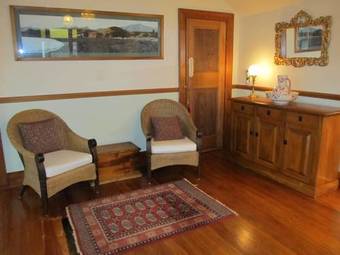 Bed & Breakfast Nikau Lodge