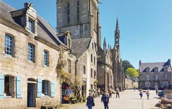 Nice Home In Locronan W/ Wifi And 2 Bedrooms