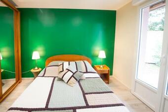 Espelidou Is A 2 Bedroom, 1 Bathroom House Is A Few Minutes From Orleans