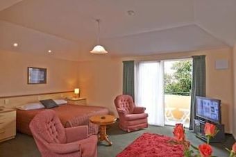 Motel Birchwood Manor