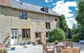 Four-bedroom Holiday Home In Passais-la-conception