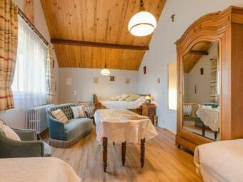 G�te Rouilly-sacey, 3 Pi�ces, 5 Personnes - Fr-1-543-7