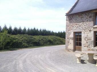 G�te Saint-coulomb, 3 Pi�ces, 4 Personnes - Fr-1-538-156