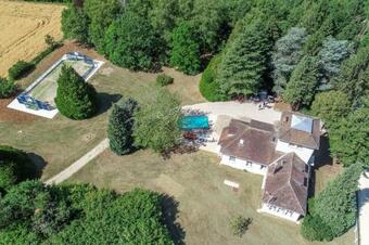 Crazy Villa In Burgundy - 2h From Paris !