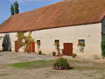 G�te Saint-pour�ain-sur-sioule, 2 Pi�ces, 2 Personnes - Fr-1-489-30