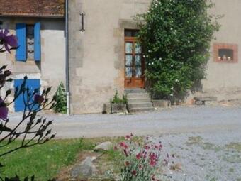 G�te Souvigny, 5 Pi�ces, 10 Personnes - Fr-1-489-231