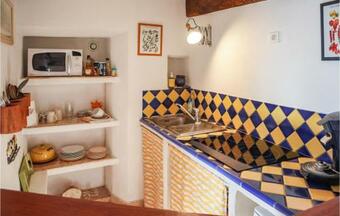 Awesome Apartment In Villes Sur Auzon W/ 1 Bedrooms