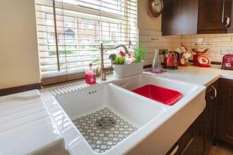 Rosehip Cottage