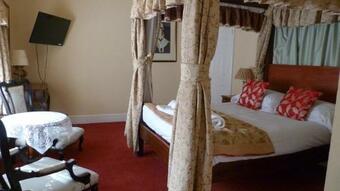 Crown Hotel Cotswold